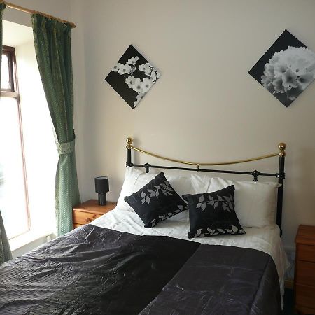 Barron'S Bed & Breakfast Moville Dış mekan fotoğraf