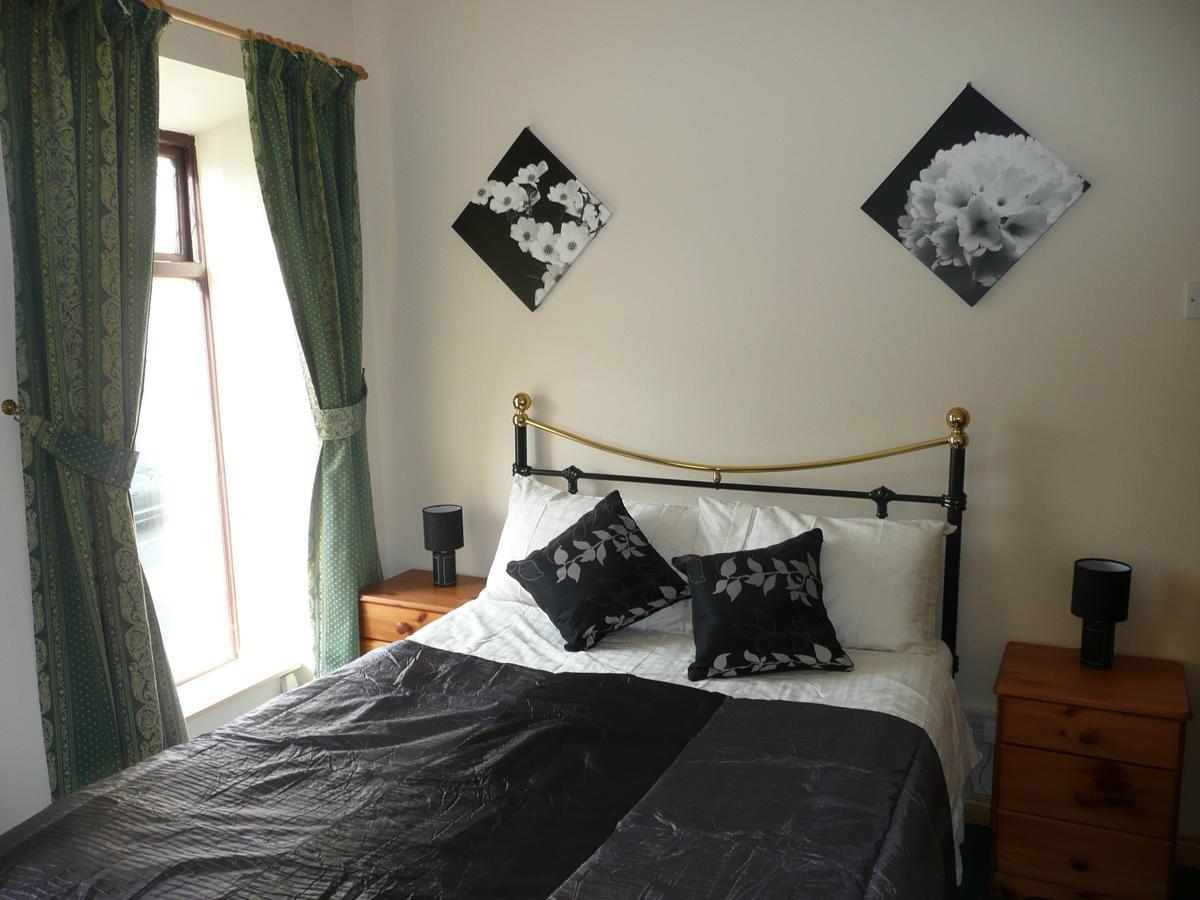 Barron'S Bed & Breakfast Moville Dış mekan fotoğraf